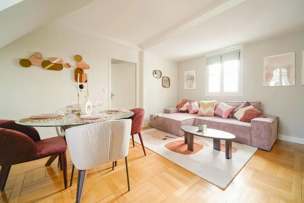 Haussmannien 16eme Апартаменты *